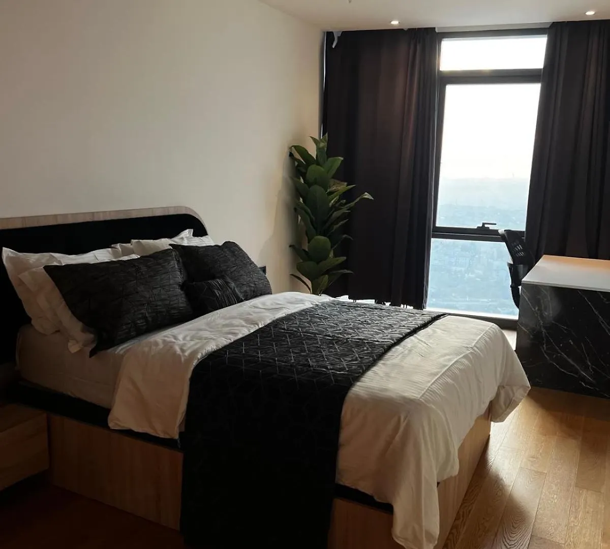 Luxury Apt In The 40 Plus Floor Istanbul
