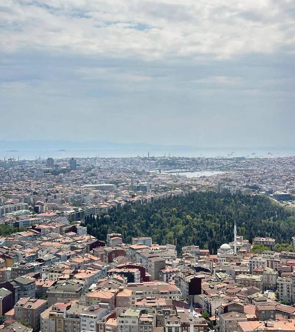 Luxury Apt In The 40 Plus Floor Istanbul